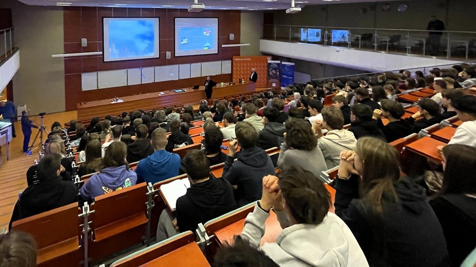 Cosmic Day at the UniLodz Faculty of Physics and Applied Informatics 