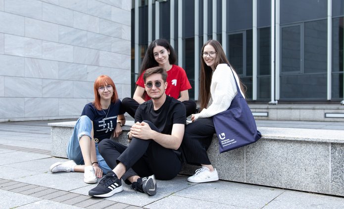 studenci